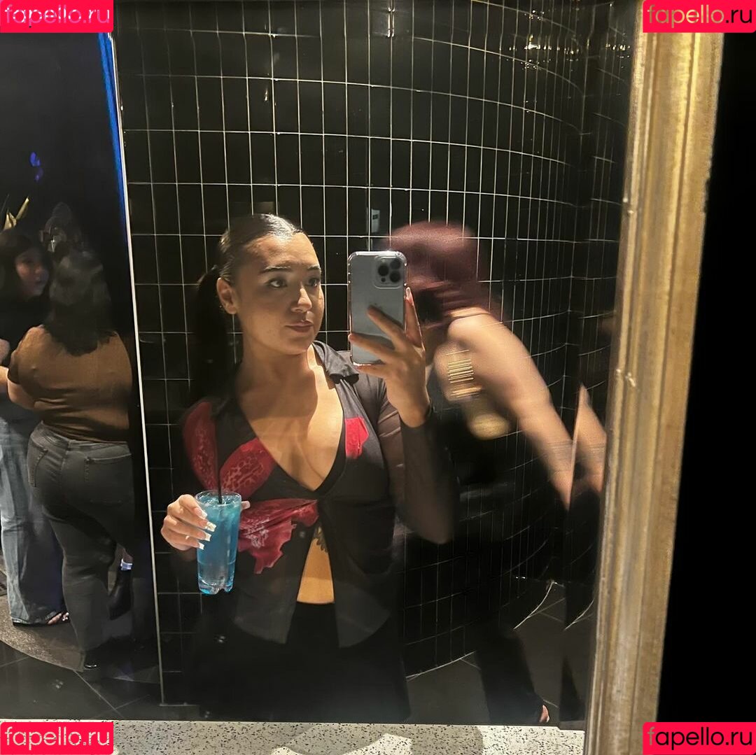 Alejandra Onlyfans Photo Gallery 