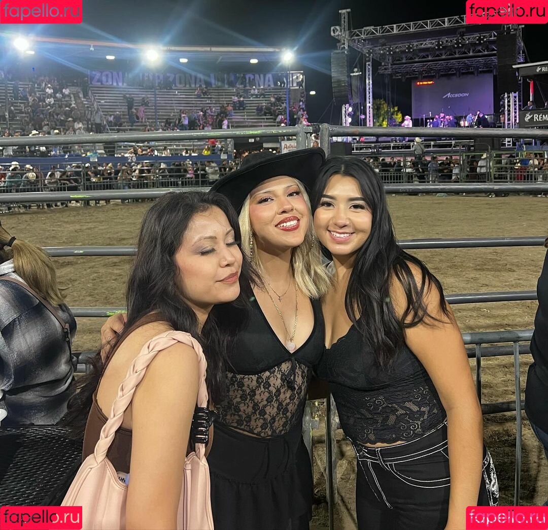 Alejandra Onlyfans Photo Gallery 