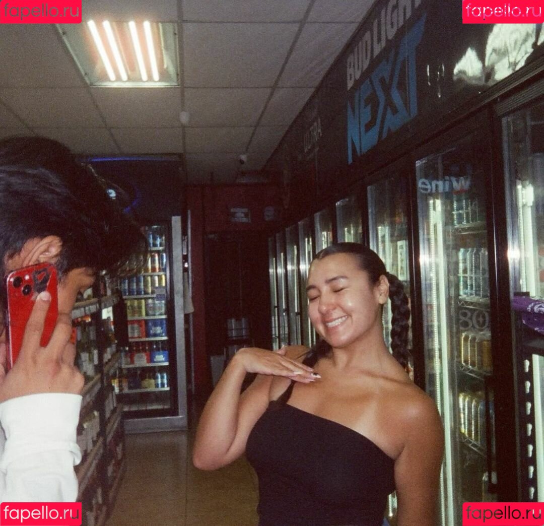 Alejandra Onlyfans Photo Gallery 