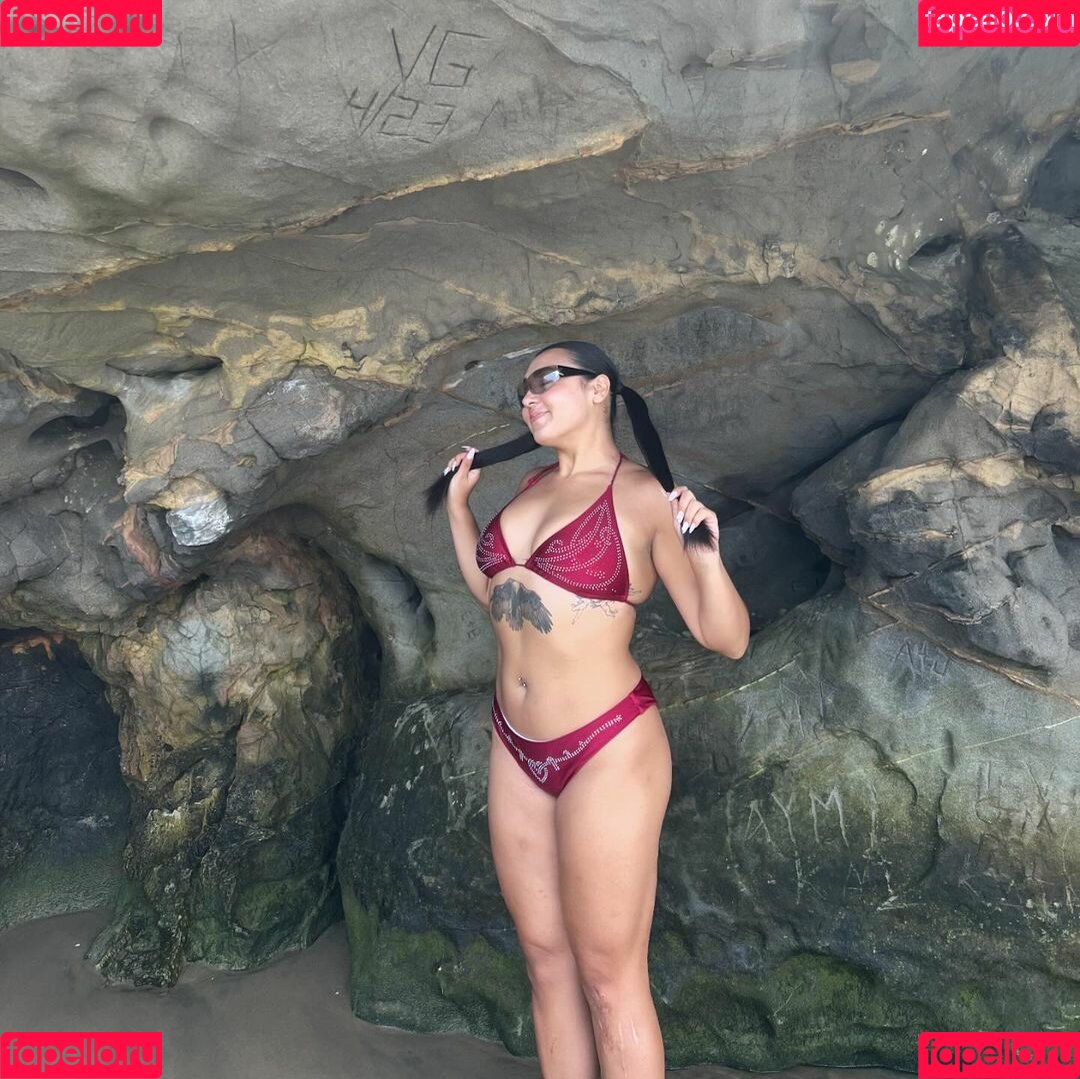 Alejandra Onlyfans Photo Gallery 