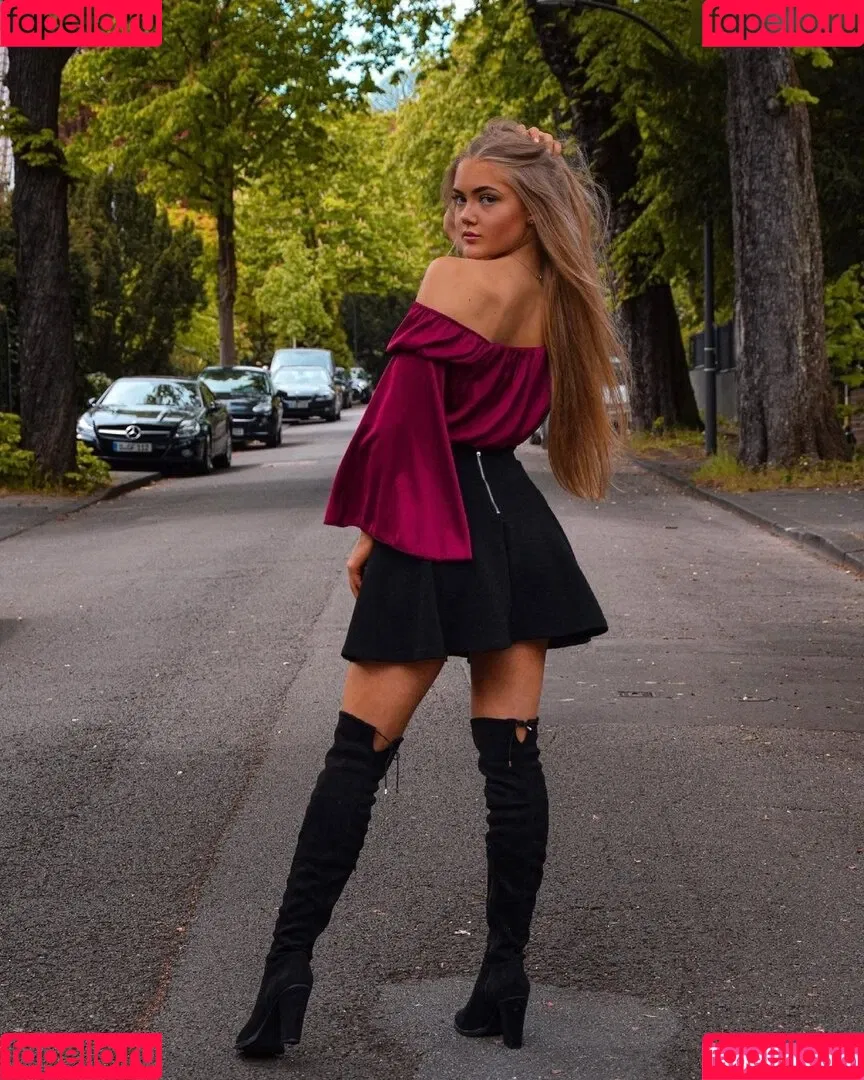 marta.kc Onlyfans Photo Gallery 