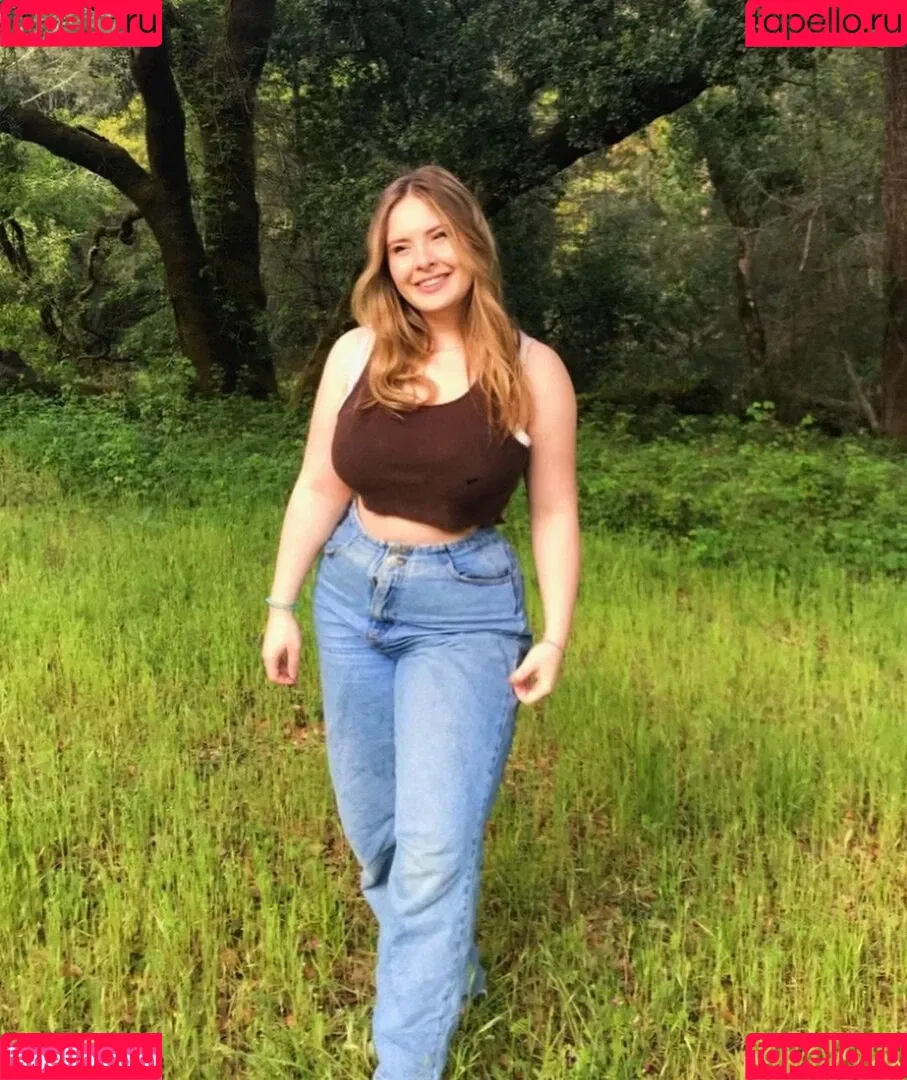 Haley E Onlyfans Photo Gallery 