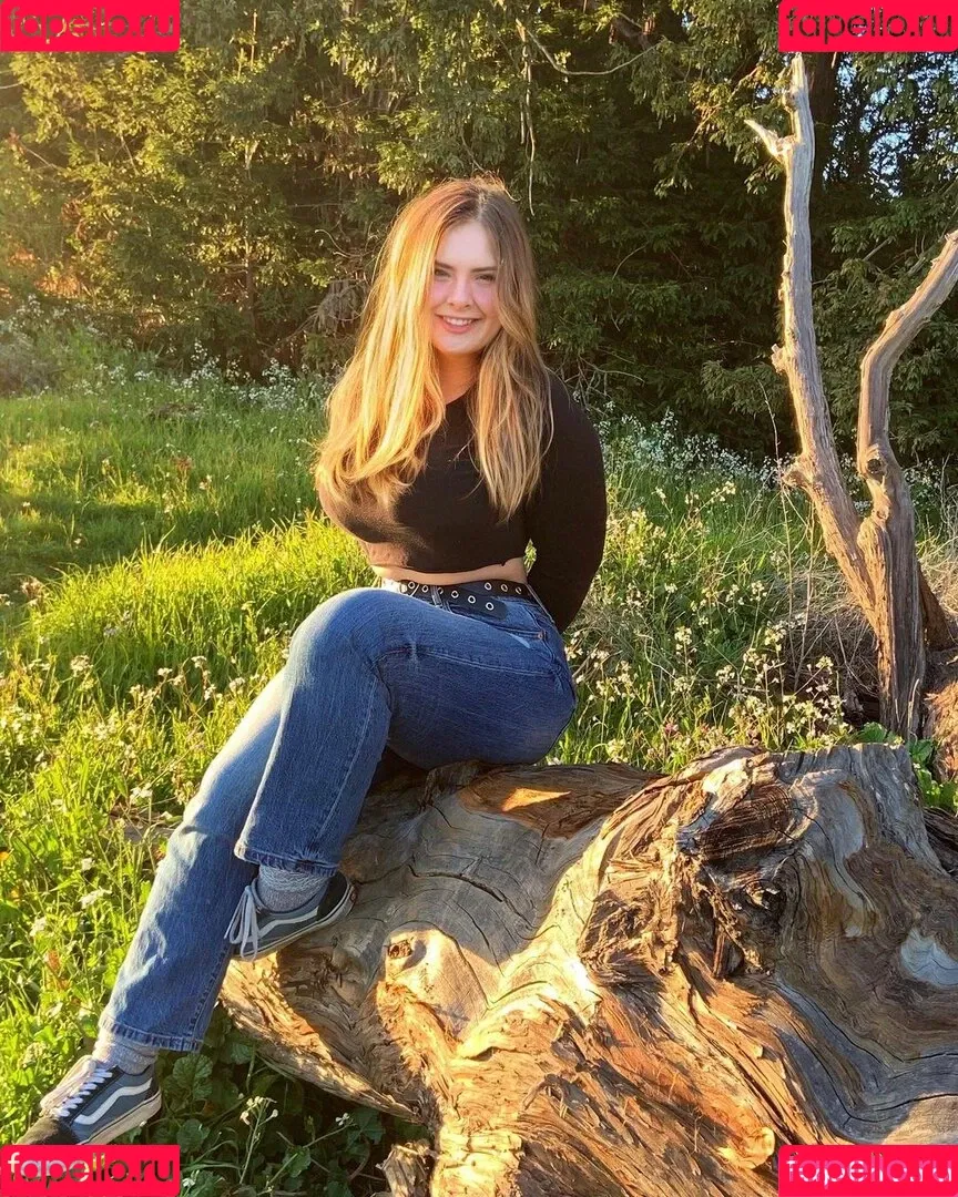 Haley E Onlyfans Photo Gallery 