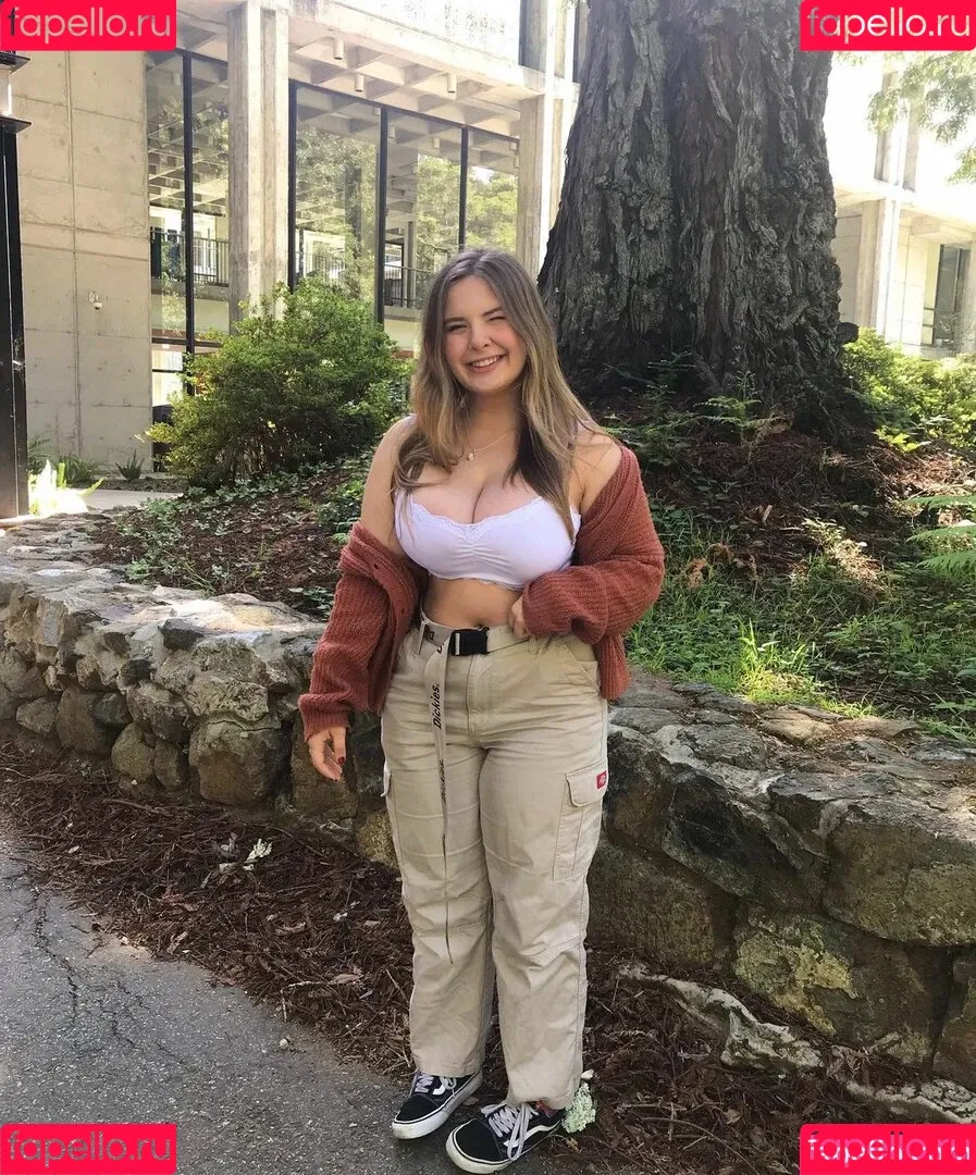 Haley E Onlyfans Photo Gallery 