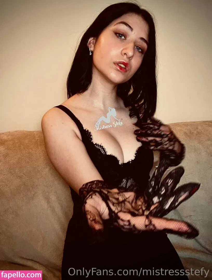mistressstefy Onlyfans Photo Gallery 