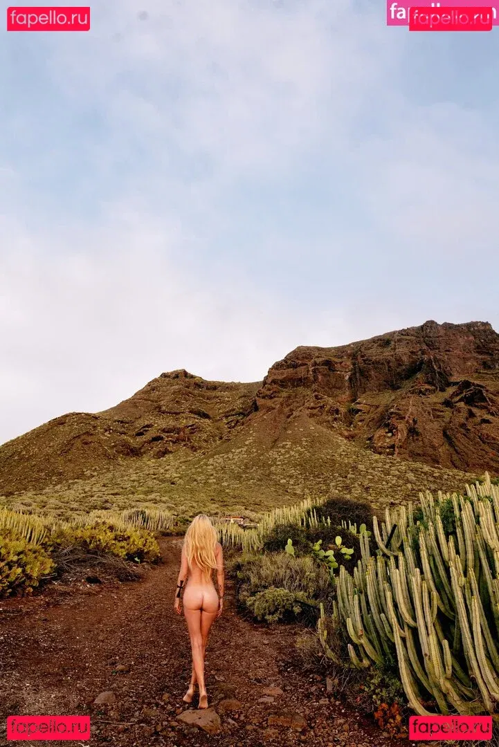 Sarah Kern Onlyfans Photo Gallery 