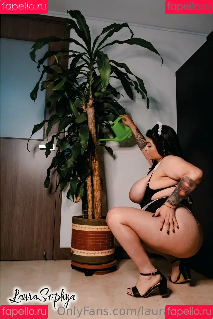 laurasophya Onlyfans Photo Gallery 