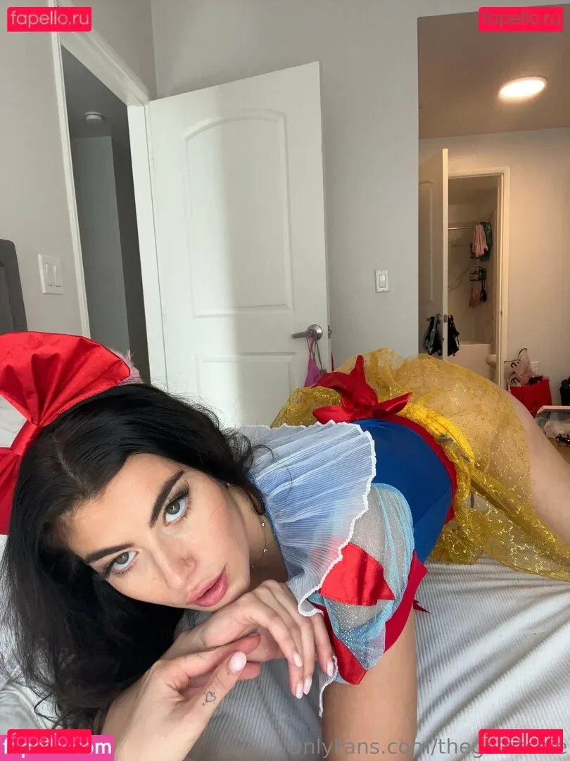 Gal Ritchie Onlyfans Photo Gallery 