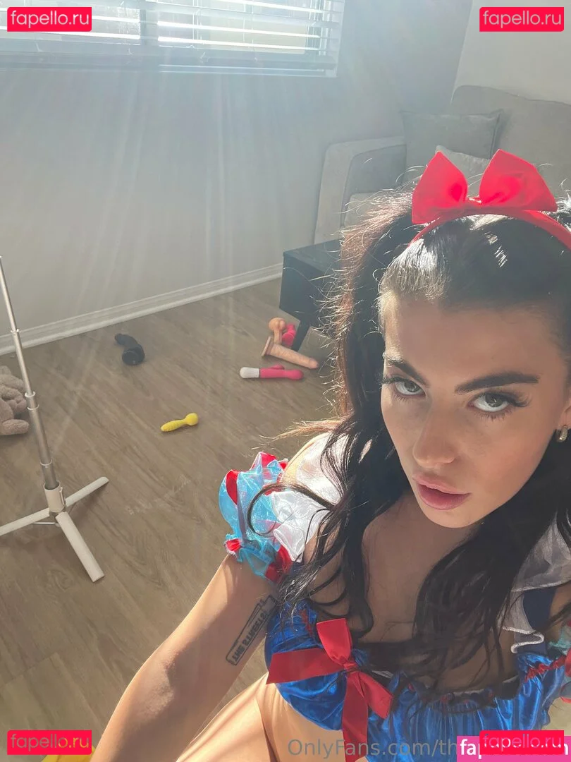 Gal Ritchie Onlyfans Photo Gallery 