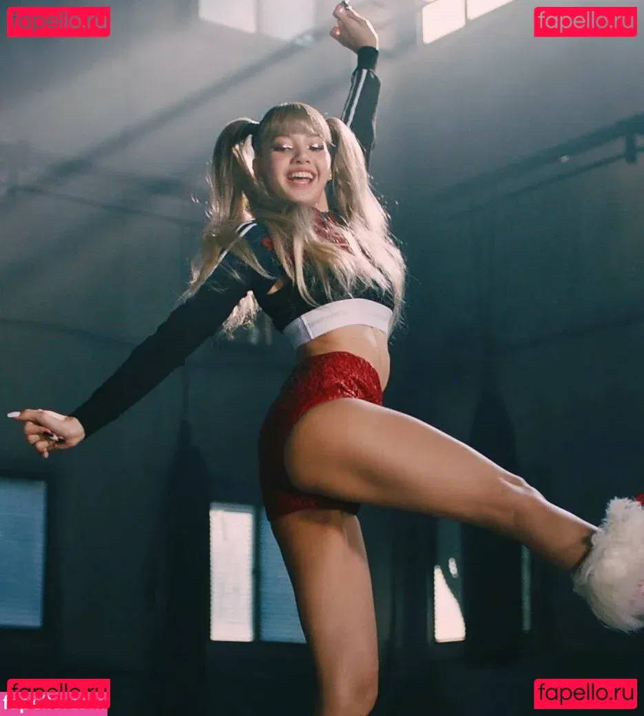 Lalisa Manobal Onlyfans Photo Gallery 