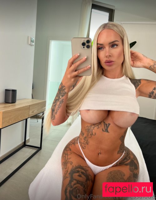 Vanessa Louis Nude Onlyfans Photo 9