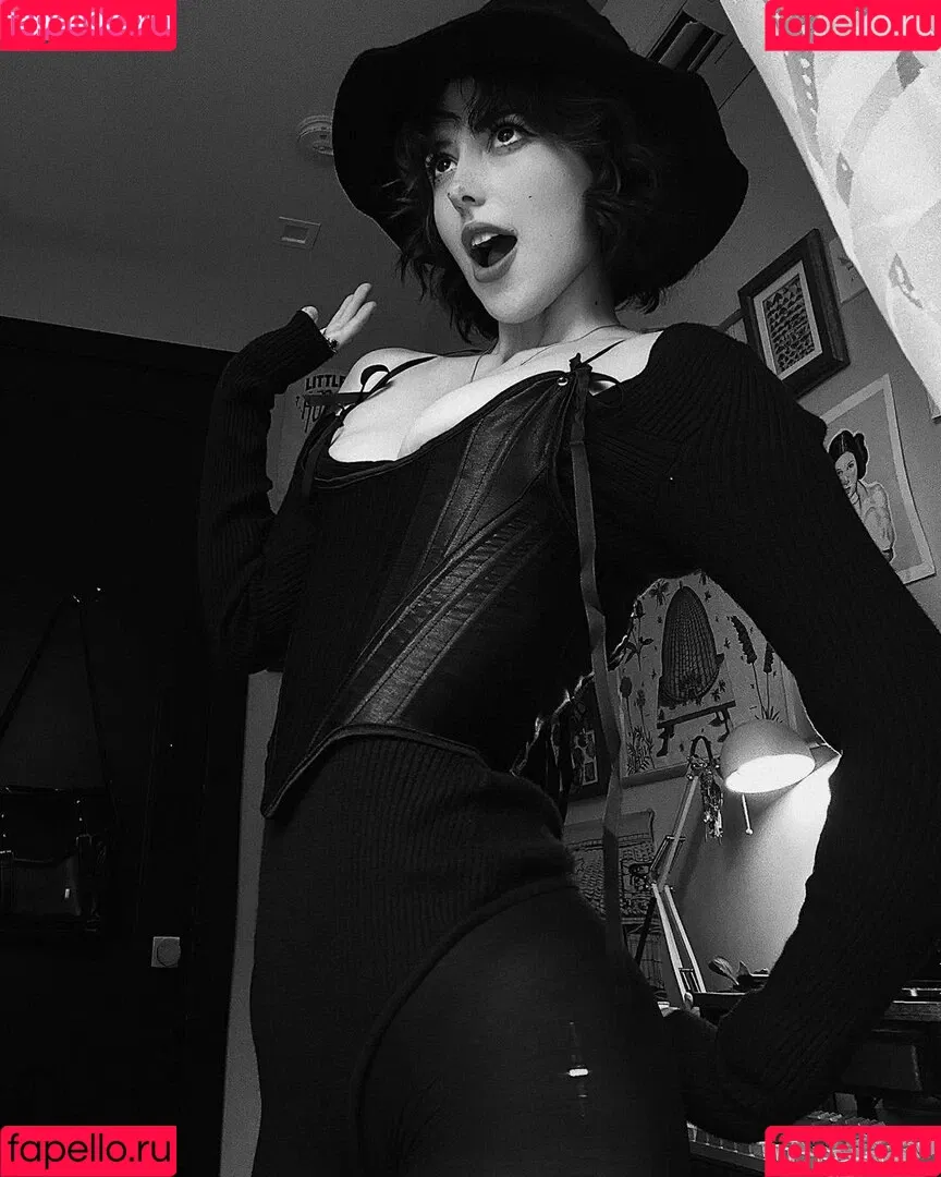 B1tchy_lesbian Onlyfans Photo Gallery 