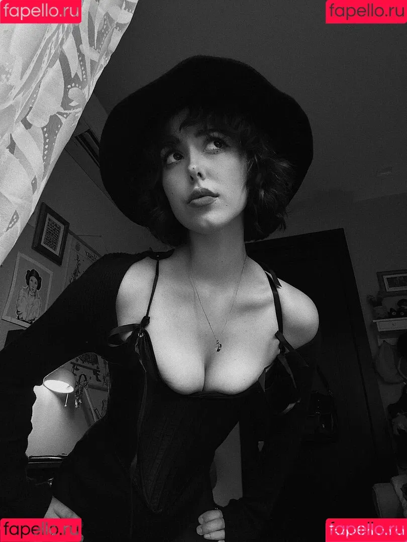 B1tchy_lesbian Onlyfans Photo Gallery 