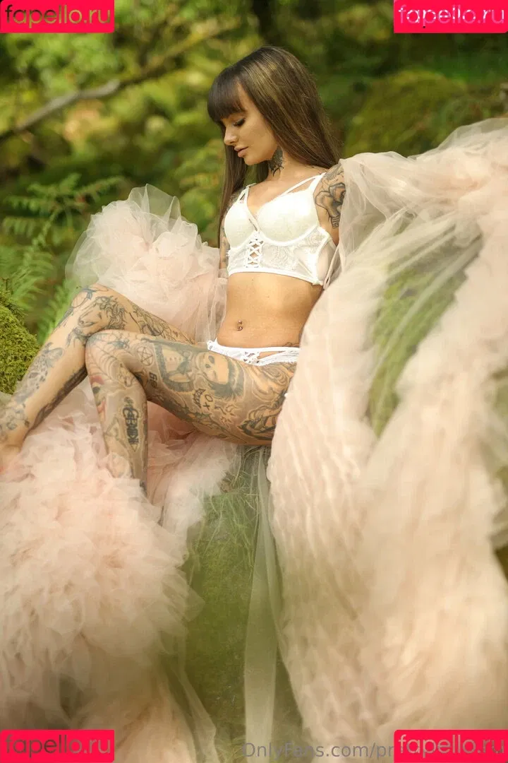JemJem Onlyfans Photo Gallery 