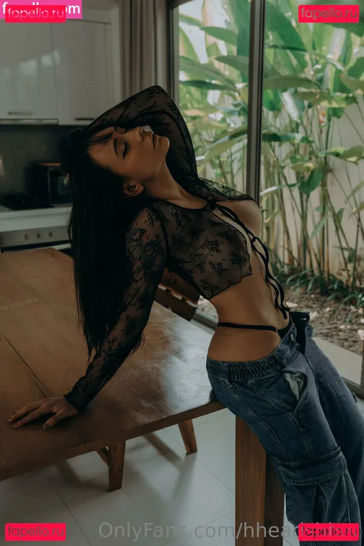 Headshot Onlyfans Photo Gallery 