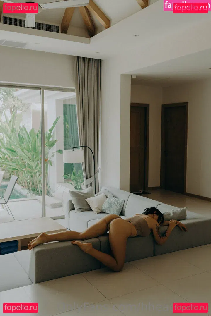 Headshot Onlyfans Photo Gallery 