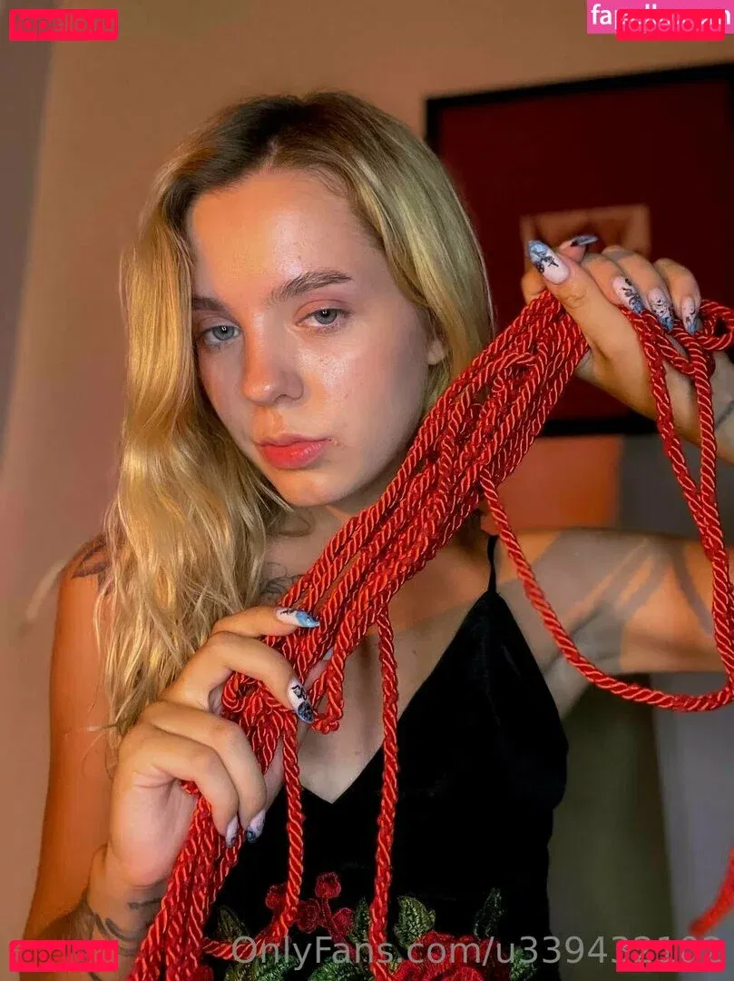 itsbaechloe Onlyfans Photo Gallery 