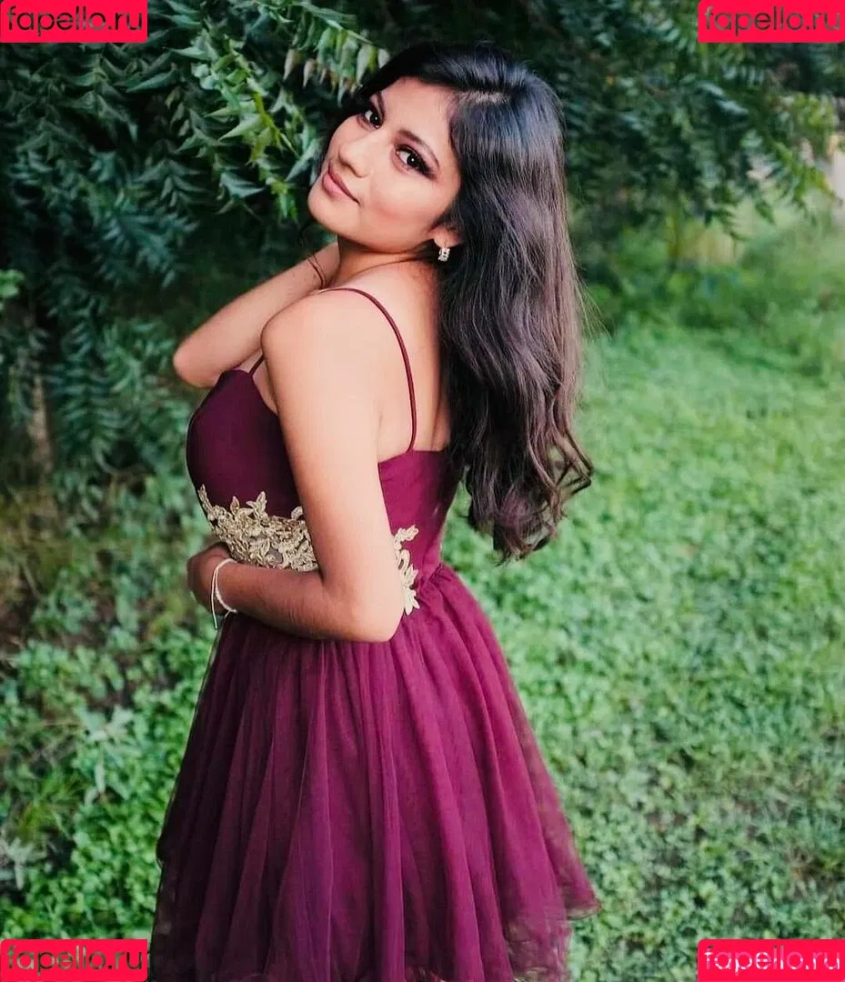 Paola Bustamante Onlyfans Photo Gallery 
