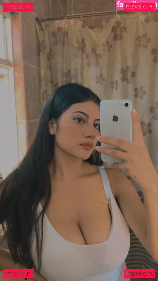 Paola Bustamante Onlyfans Photo Gallery 