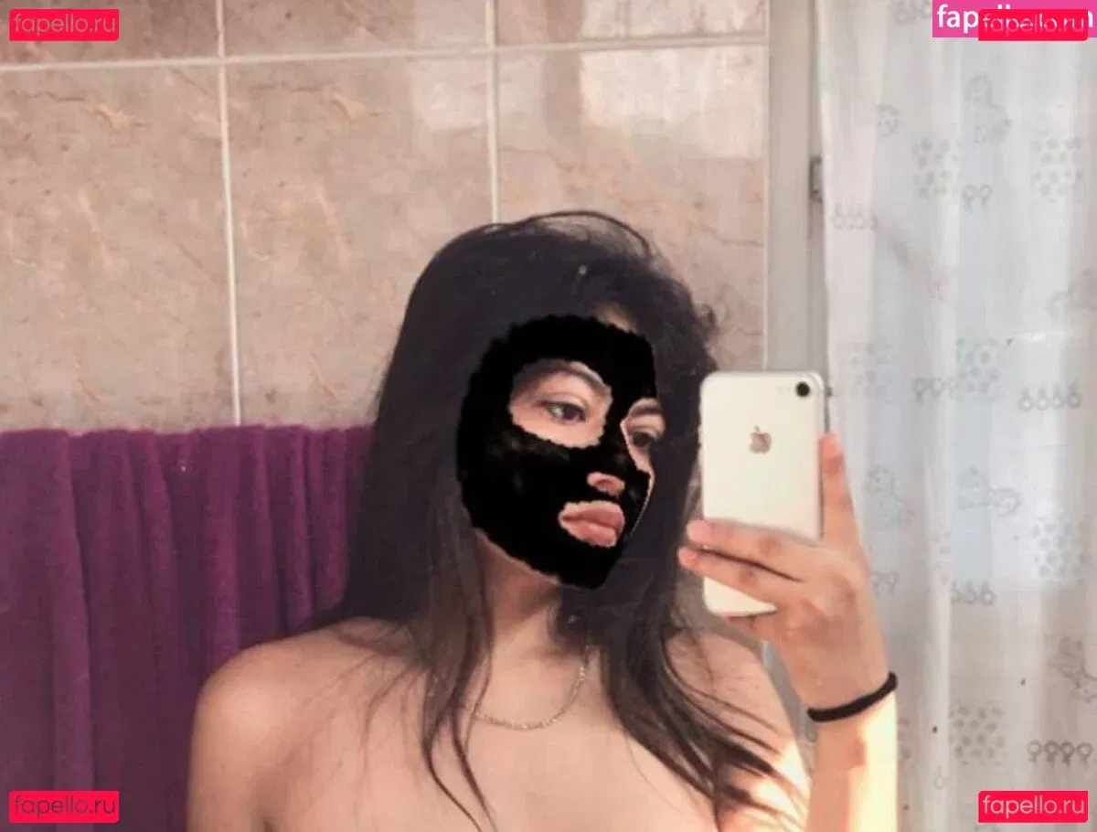 Paola Bustamante Onlyfans Photo Gallery 