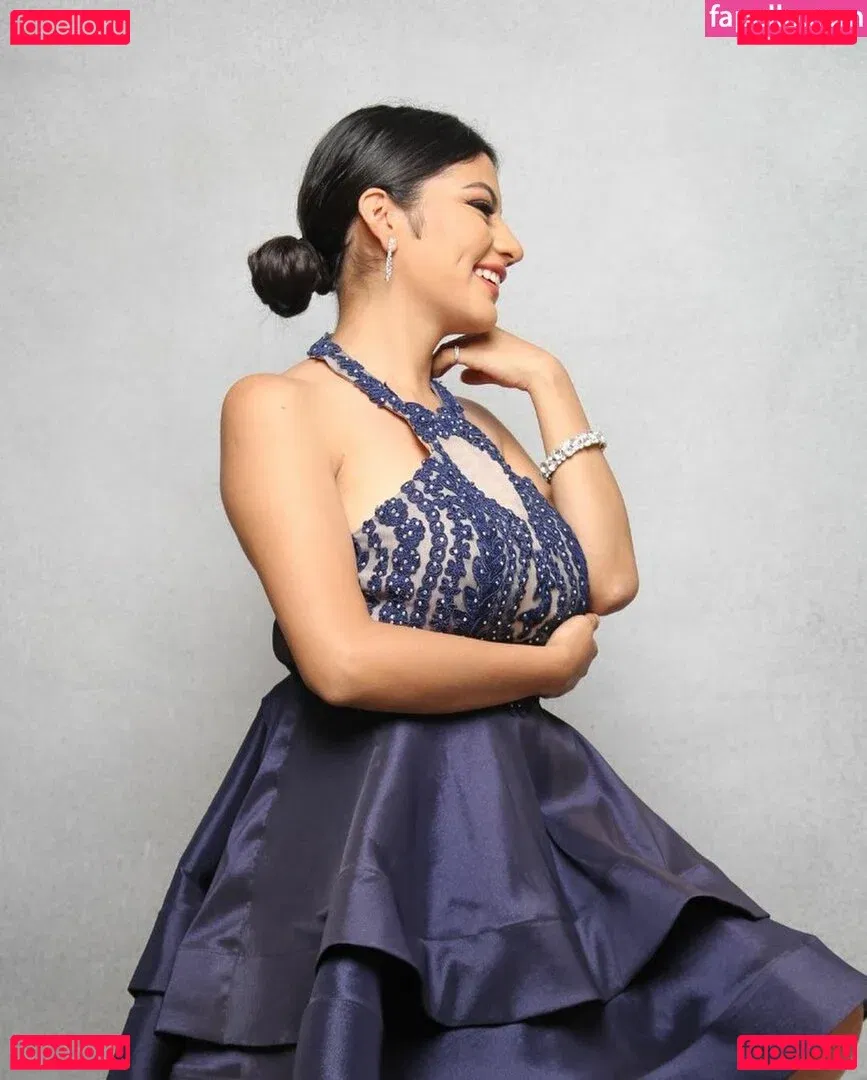 Paola Bustamante Onlyfans Photo Gallery 