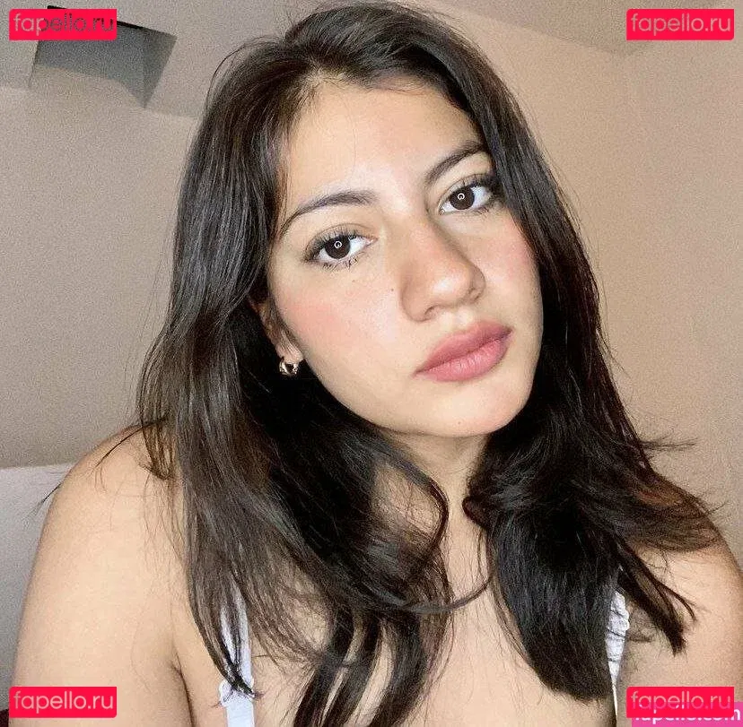 Paola Bustamante Onlyfans Photo Gallery 