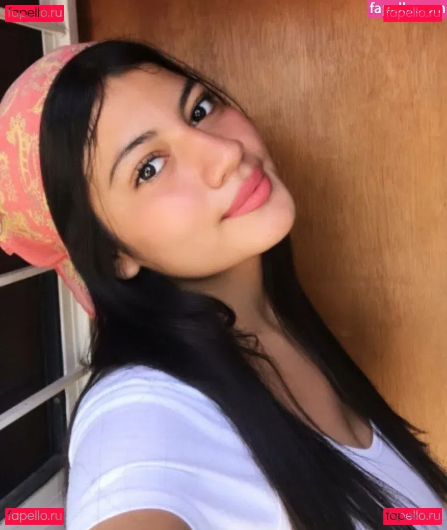 Paola Bustamante Onlyfans Photo Gallery 