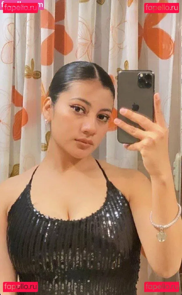 Paola Bustamante Onlyfans Photo Gallery 