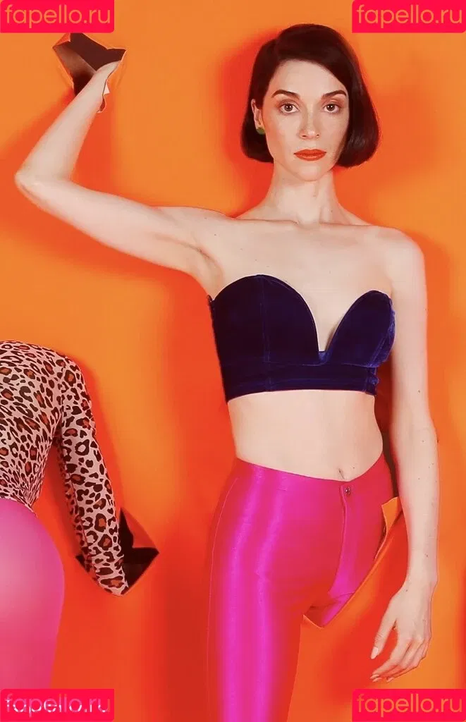 Annie Clark Onlyfans Photo Gallery 