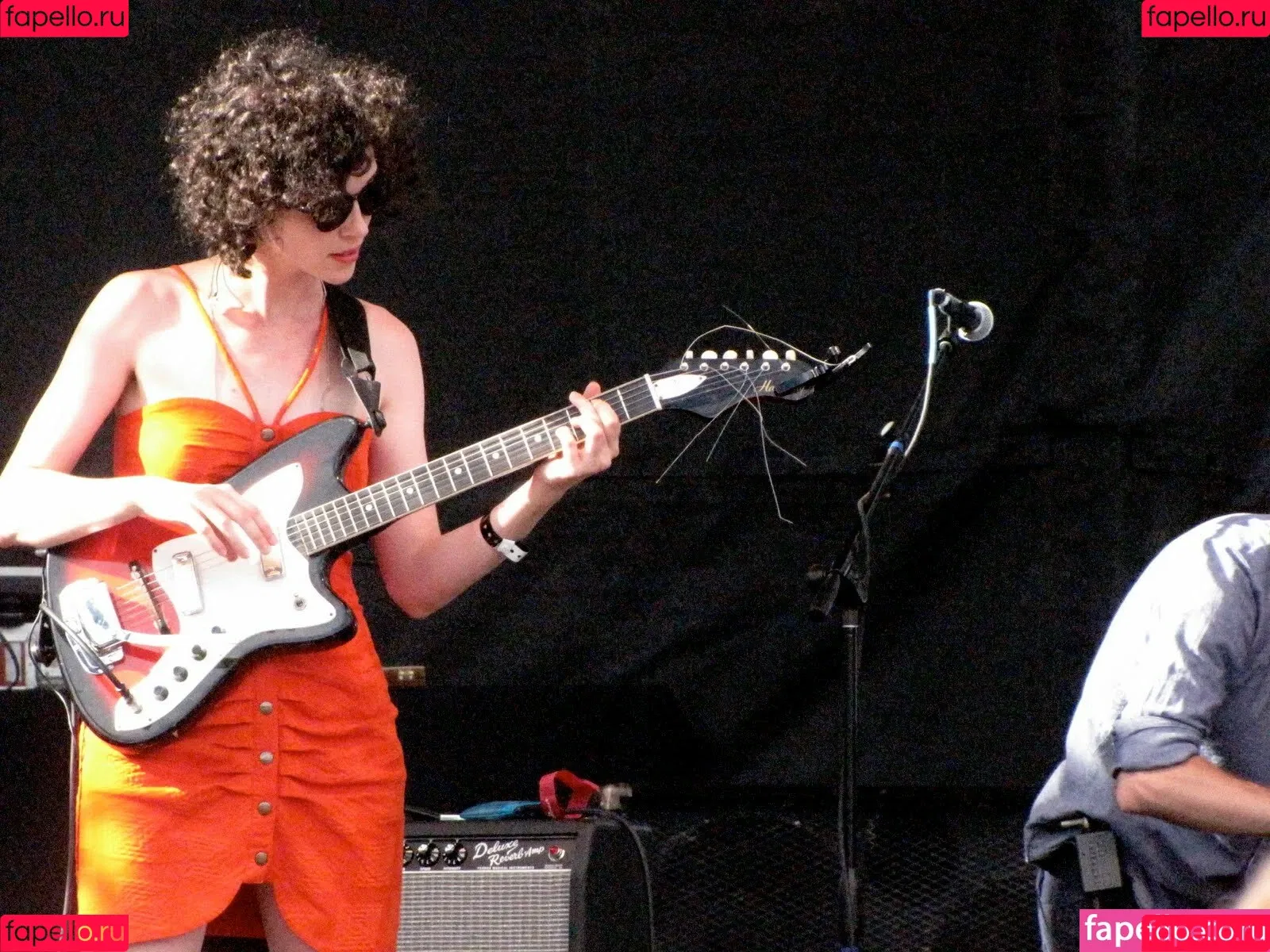 Annie Clark Onlyfans Photo Gallery 