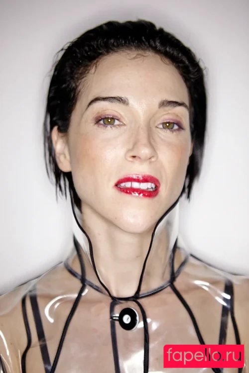 Annie Clark Nude Onlyfans Photo 40