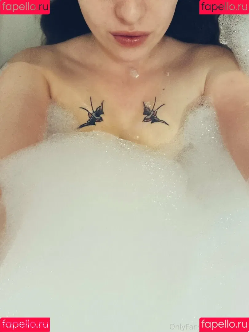 x-katielou-x Onlyfans Photo Gallery 