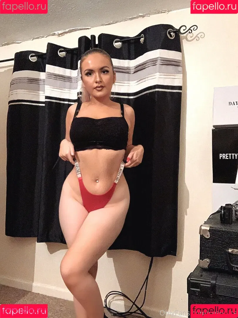 cezel Onlyfans Photo Gallery 