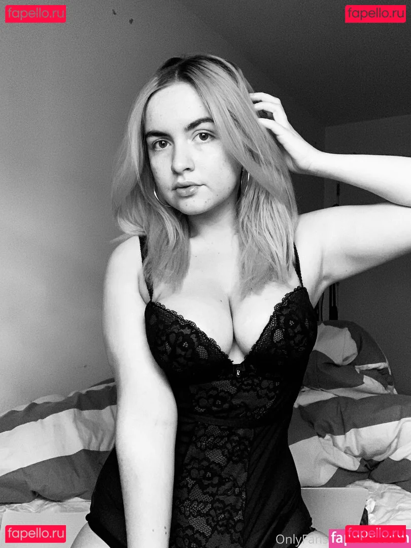 cezel Onlyfans Photo Gallery 