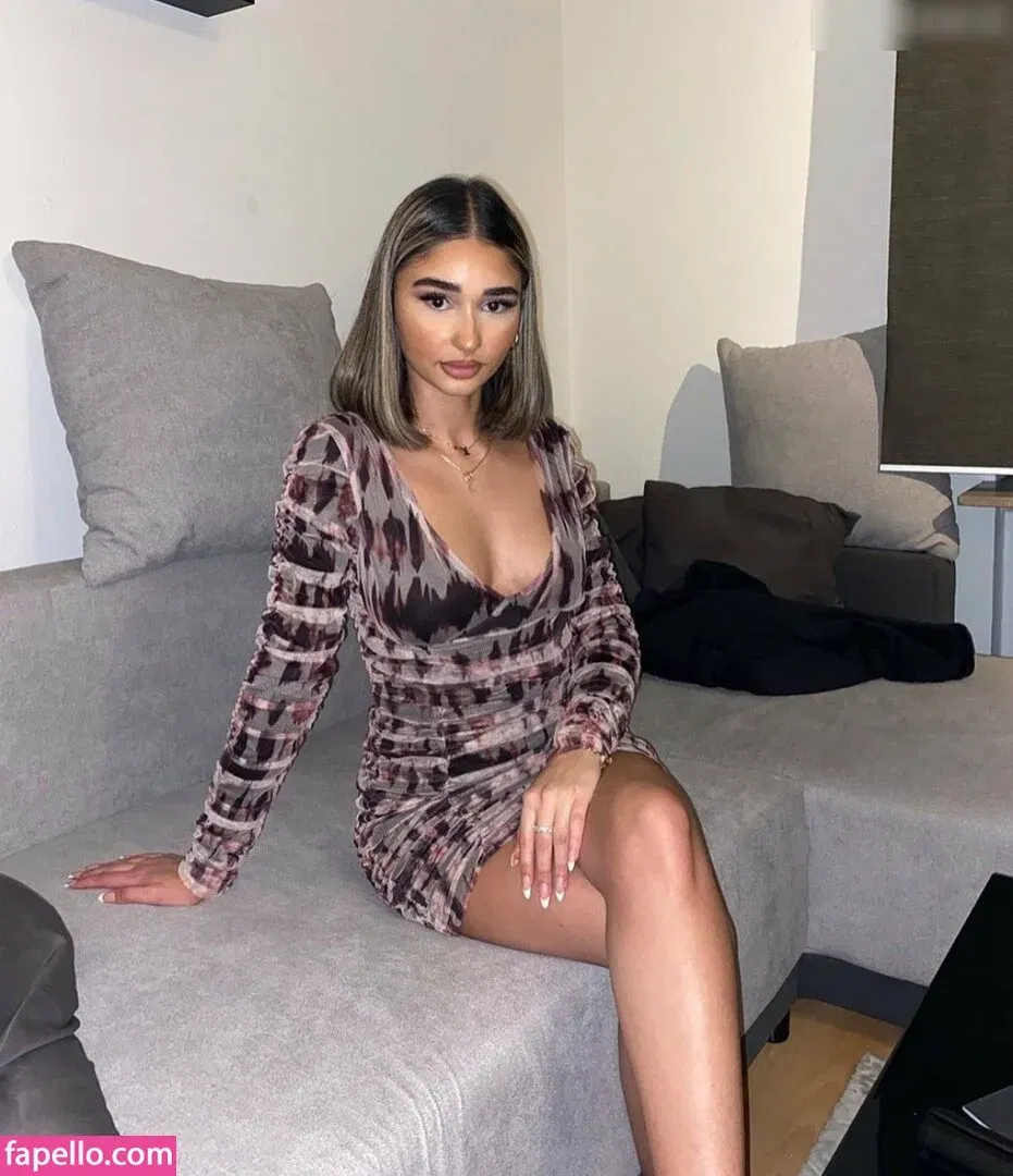 alina_maze Onlyfans Photo Gallery 