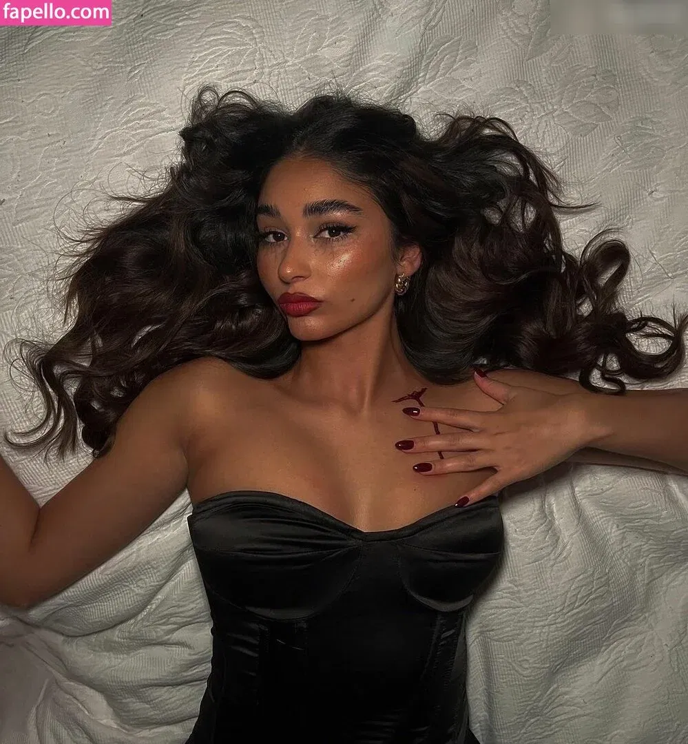 alina_maze Onlyfans Photo Gallery 