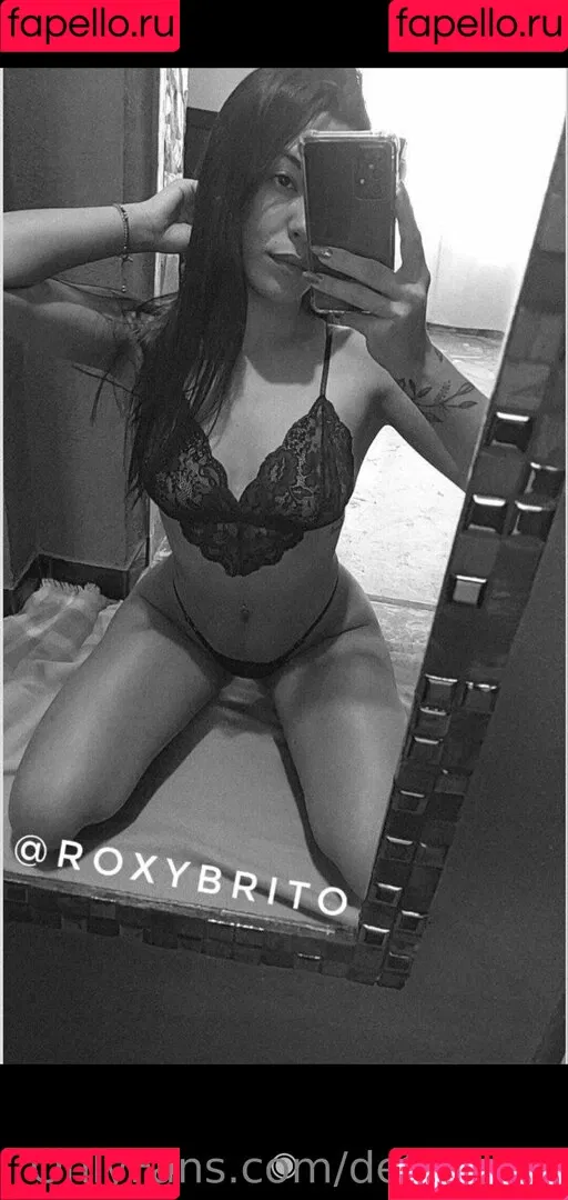 delfifoxyb Onlyfans Photo Gallery 
