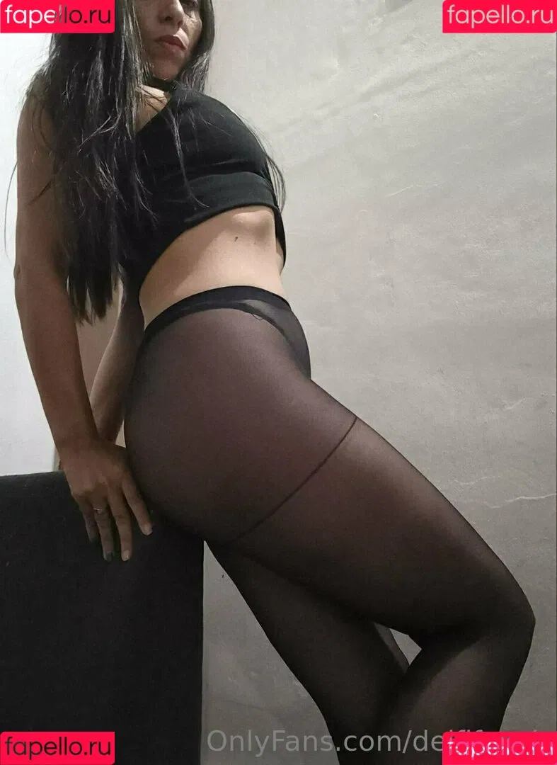 delfifoxyb Onlyfans Photo Gallery 