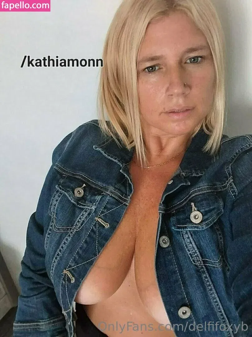 delfifoxyb Onlyfans Photo Gallery 