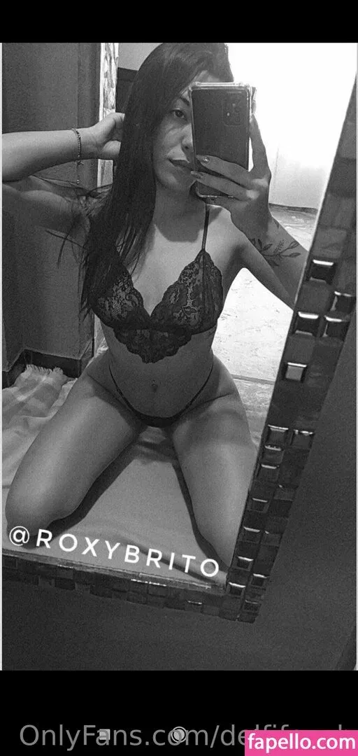 delfifoxyb Onlyfans Photo Gallery 