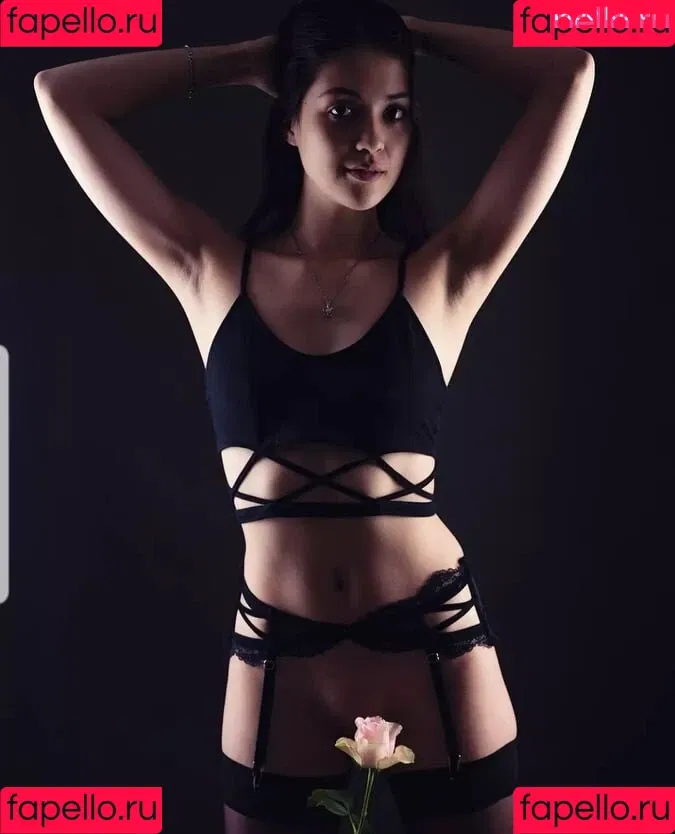 Queen_Ling_Ling Onlyfans Photo Gallery 