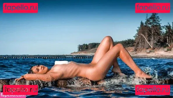 Queen_Ling_Ling Onlyfans Photo Gallery 