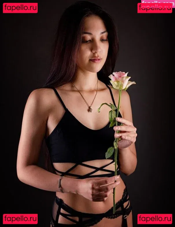 Queen_Ling_Ling Onlyfans Photo Gallery 