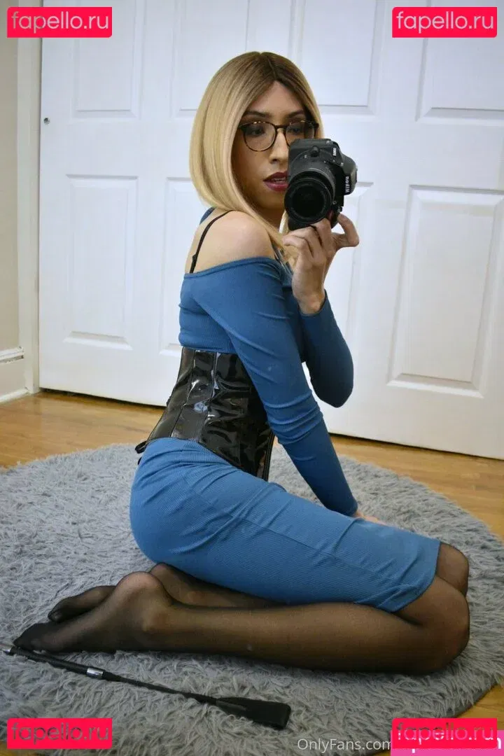 kinkybellahart Onlyfans Photo Gallery 