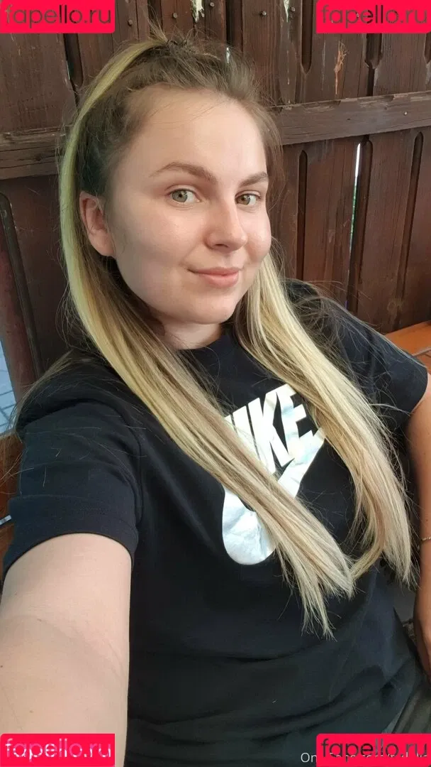 tsdelia Onlyfans Photo Gallery 