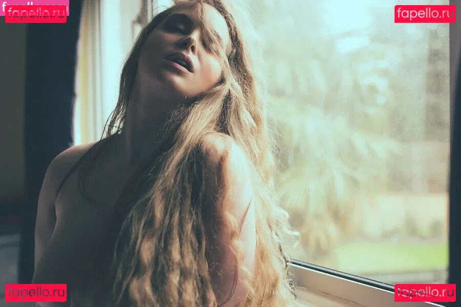 Emily Jezebelle Onlyfans Photo Gallery 