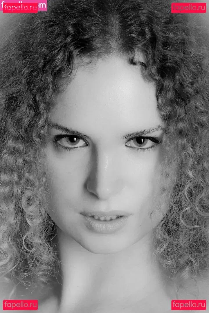 Emily Jezebelle Onlyfans Photo Gallery 