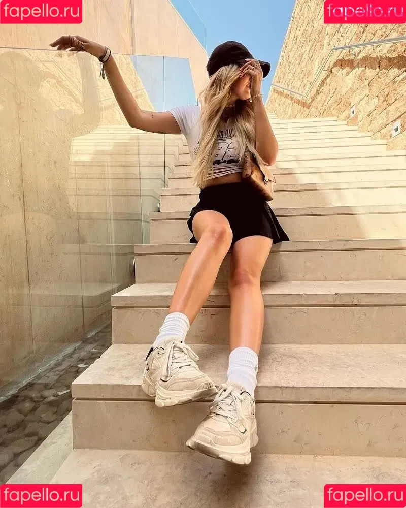 MinusElf Onlyfans Photo Gallery 
