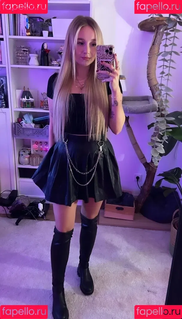 MinusElf Onlyfans Photo Gallery 