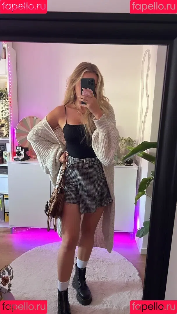 MinusElf Onlyfans Photo Gallery 